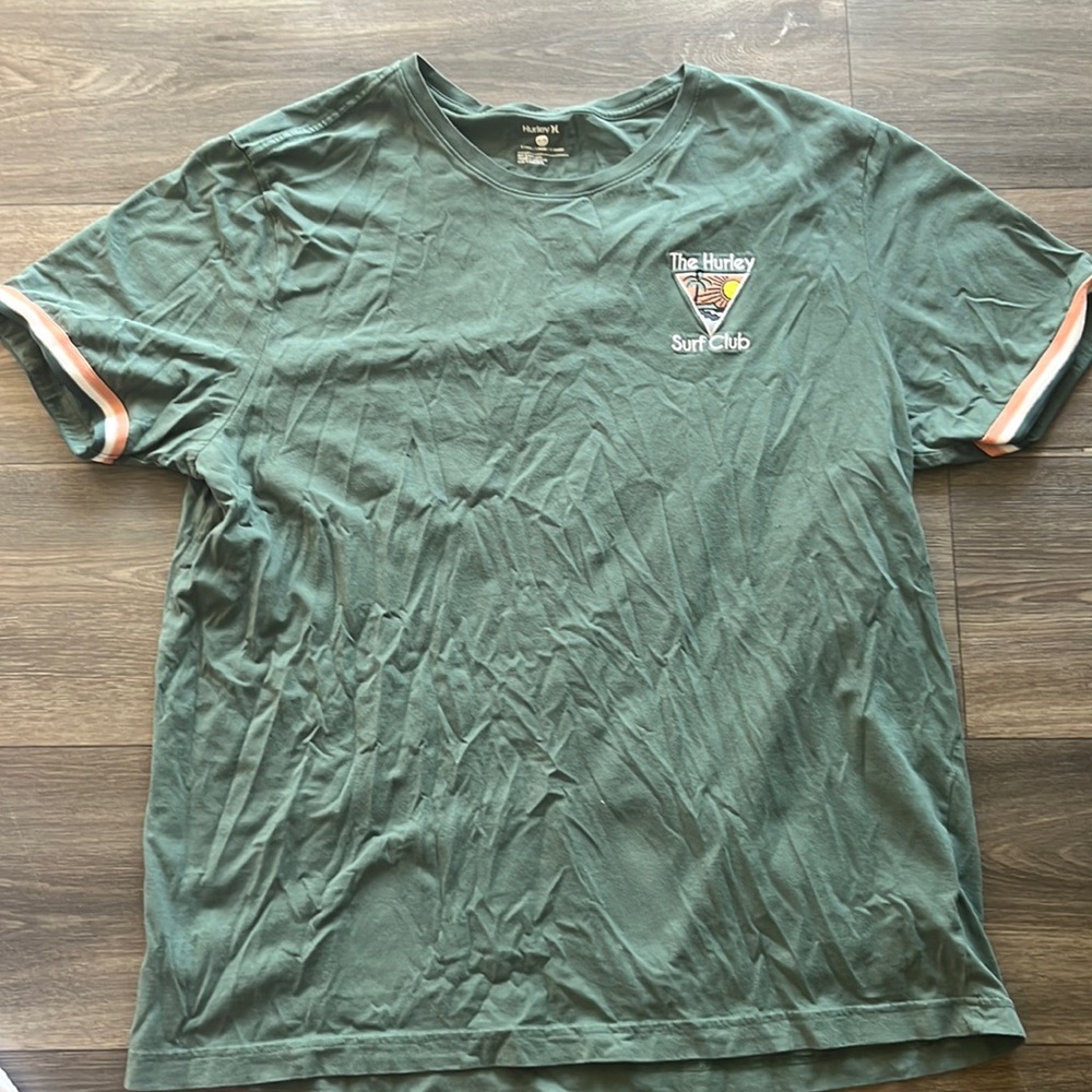 Hurley - men’s XL - closet clean out